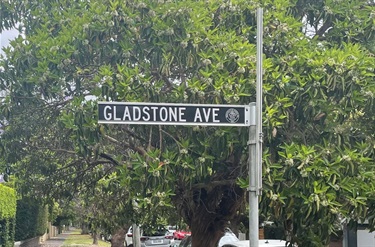 New street sign in Gladstone Ave