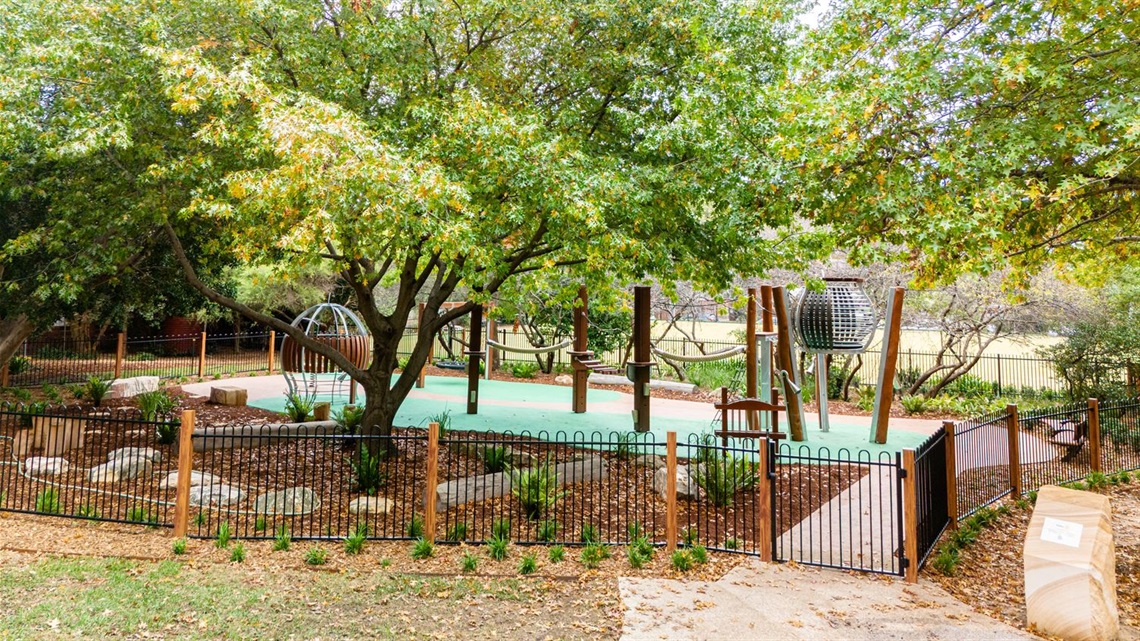Figtree-Park-Playground-and-Plaque.jpg