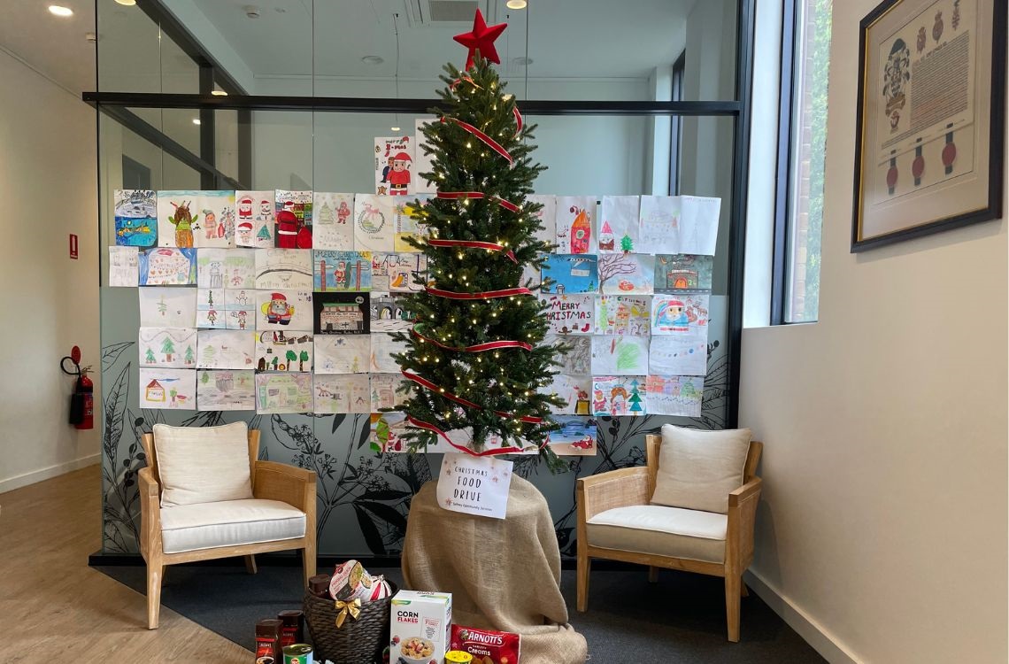 Christmas Tree in foyer.jpg